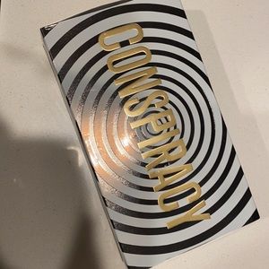 Conspiracy Jeffrey Star Pallet !